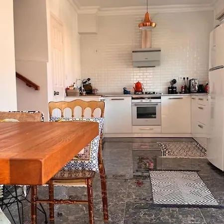 Villa With Garden, 500 M To Beach, Close To