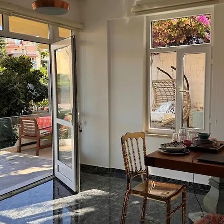 Villa With Garden, 500 M To Beach, Close To